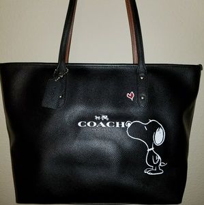 City X Snoopy Handbag (F37273) Limited Edition